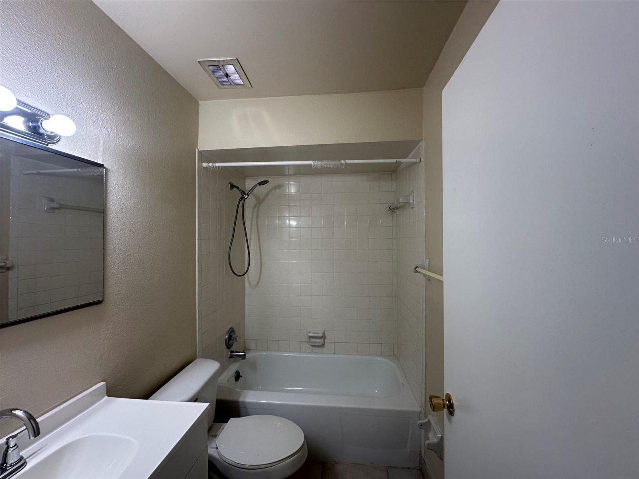1000 Lake Of The Woods Boulevard, Unit 201E, Casselberry, FL 32730 Photo