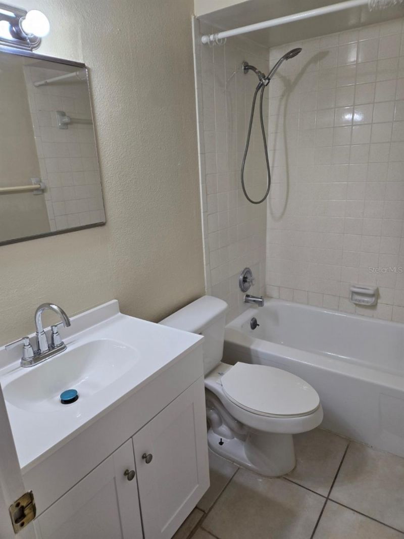 1000 Lake Of The Woods Boulevard, Unit 201E, Casselberry, FL 32730 Photo