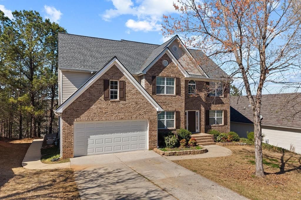 670 Roxford Ln, Buford, GA 30518 Main Photo