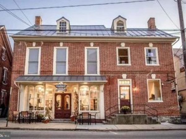 TAVERN, Unit BUSINESS O, STRASBURG, PA 17579