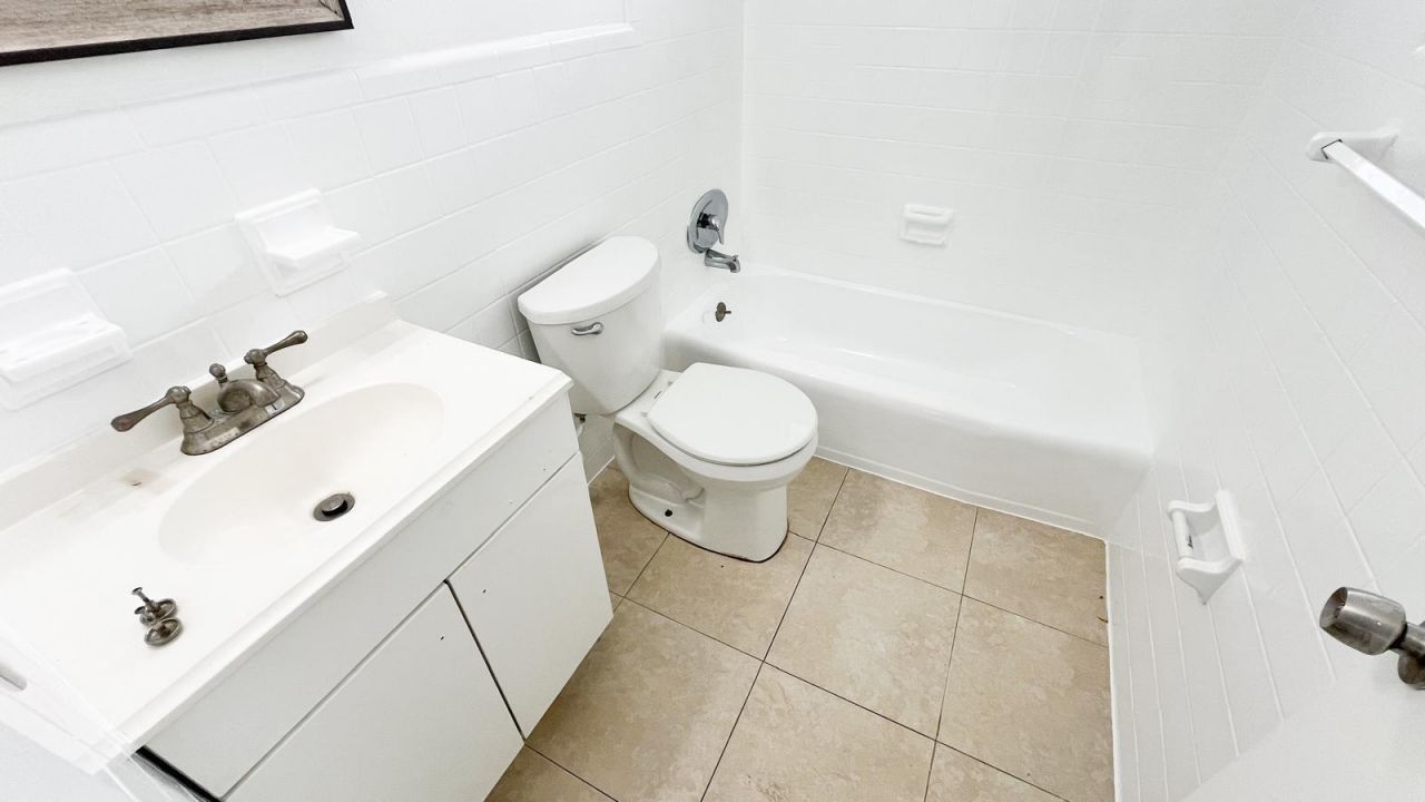 1251 W River Drive, Unit 6, Margate, FL 33063 Photo