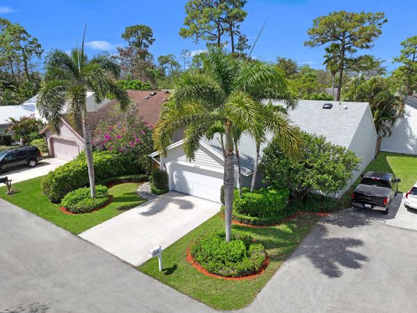 12635 Timber Ridge Circle, Wellington, FL 33414