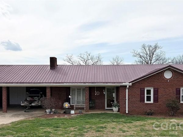 1709 Acorn Avenue , Hudson, NC 28638