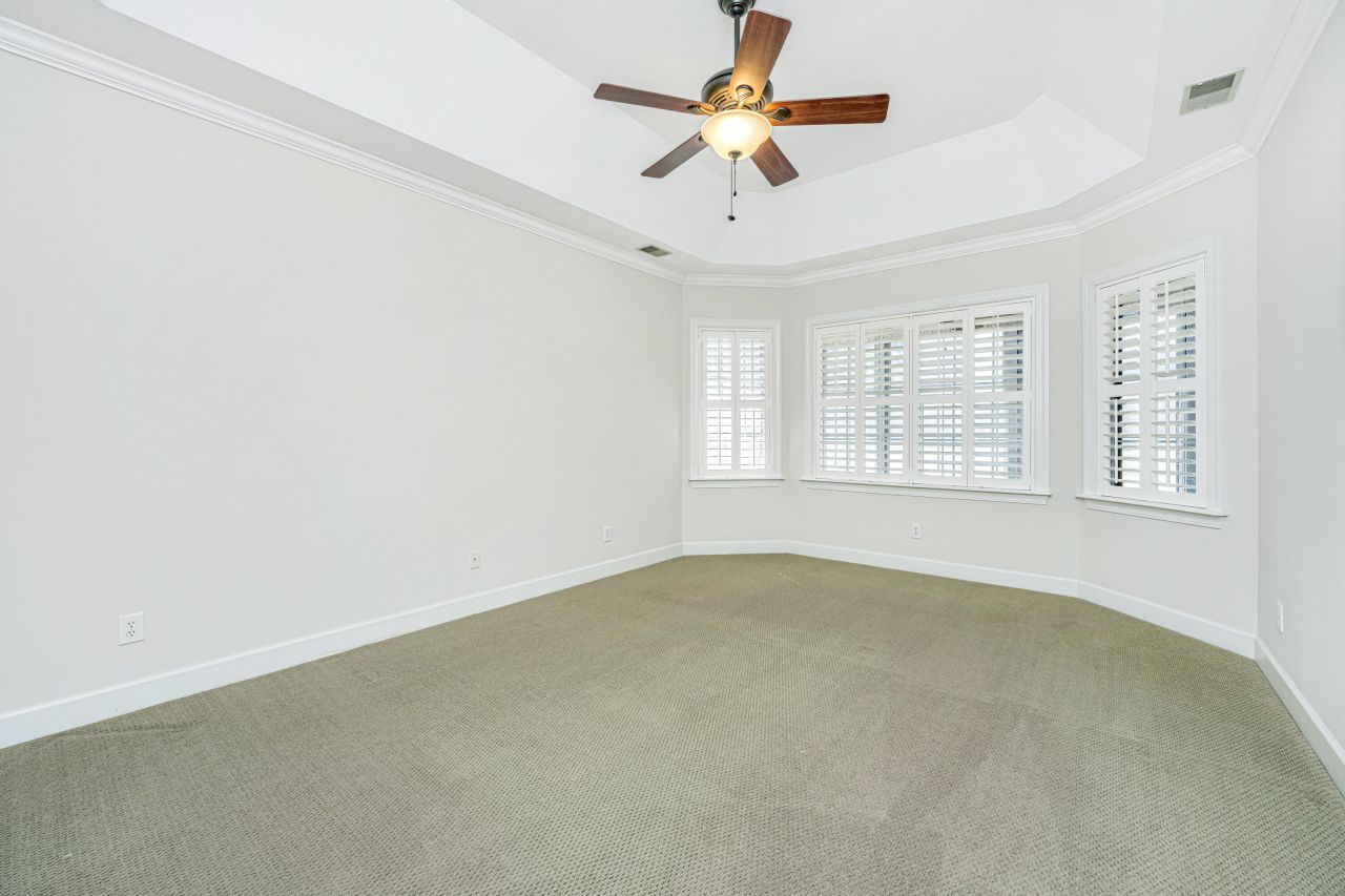 104 Sutton Lane Photo 20