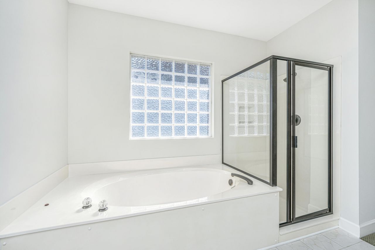 104 Sutton Lane Photo 23