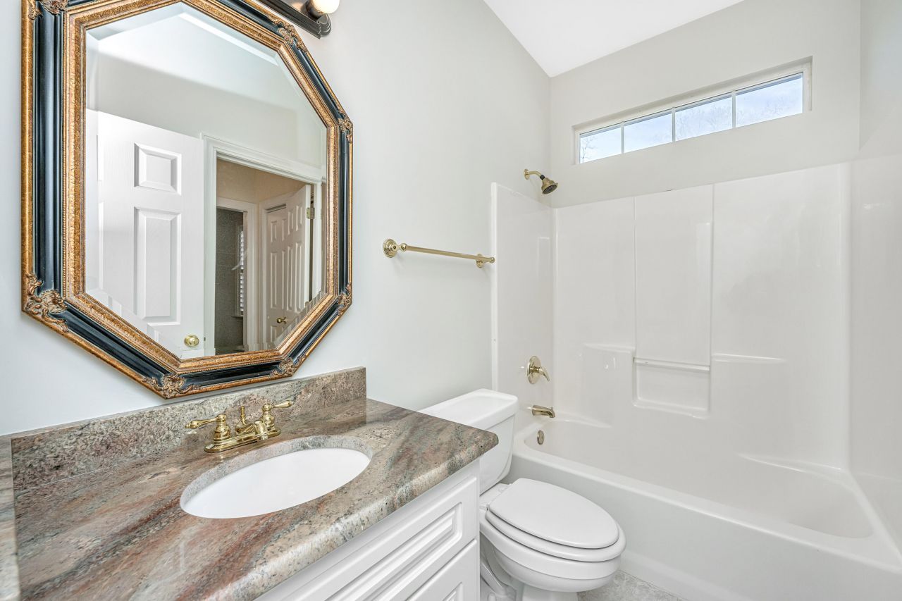 104 Sutton Lane Photo 29