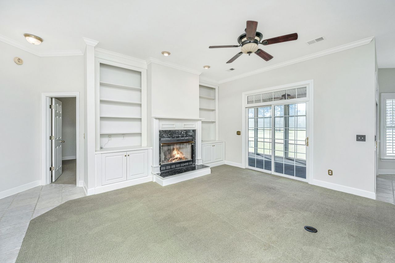 104 Sutton Lane Photo 9