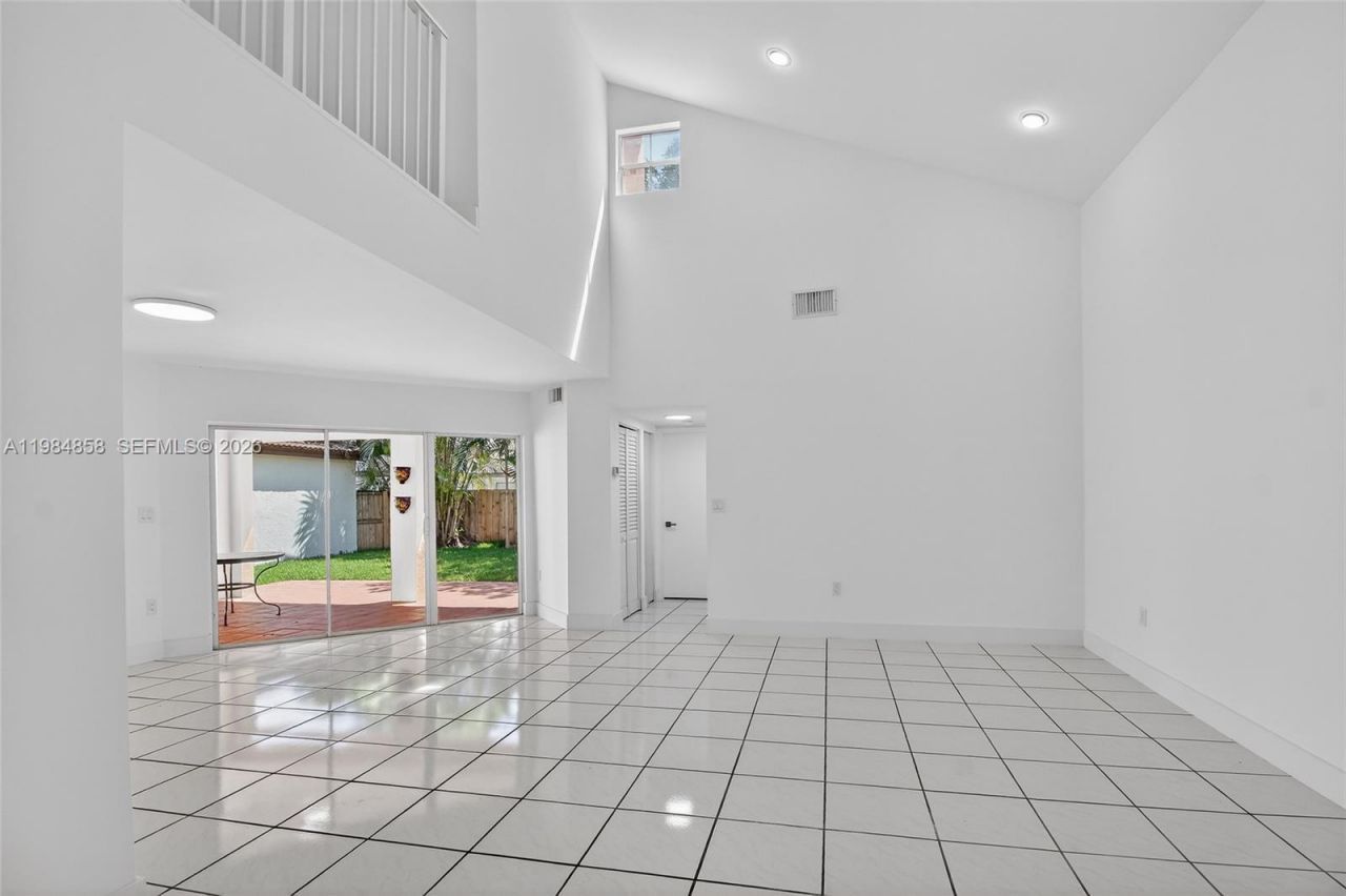 11776 SW 90th Ter , Miami, FL 33186 Photo