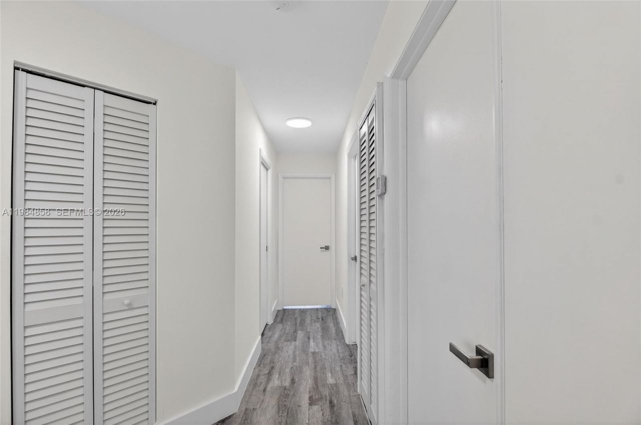 11776 SW 90th Ter , Miami, FL 33186 Photo