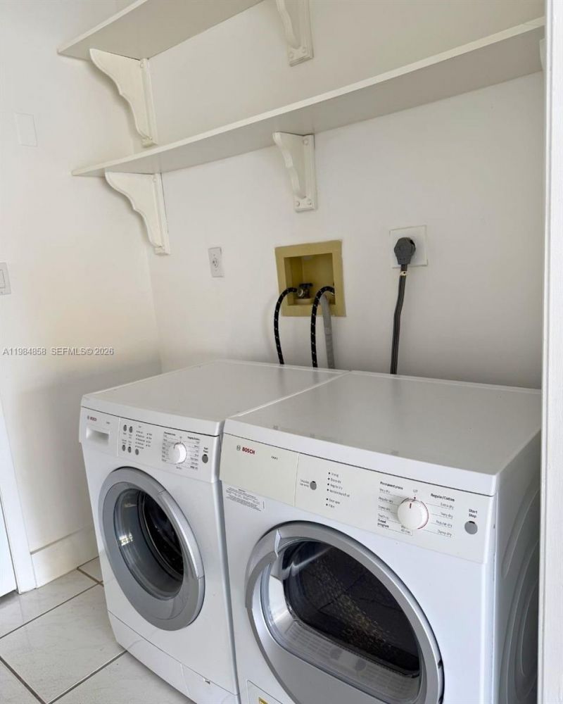 11776 SW 90th Ter , Miami, FL 33186 Photo