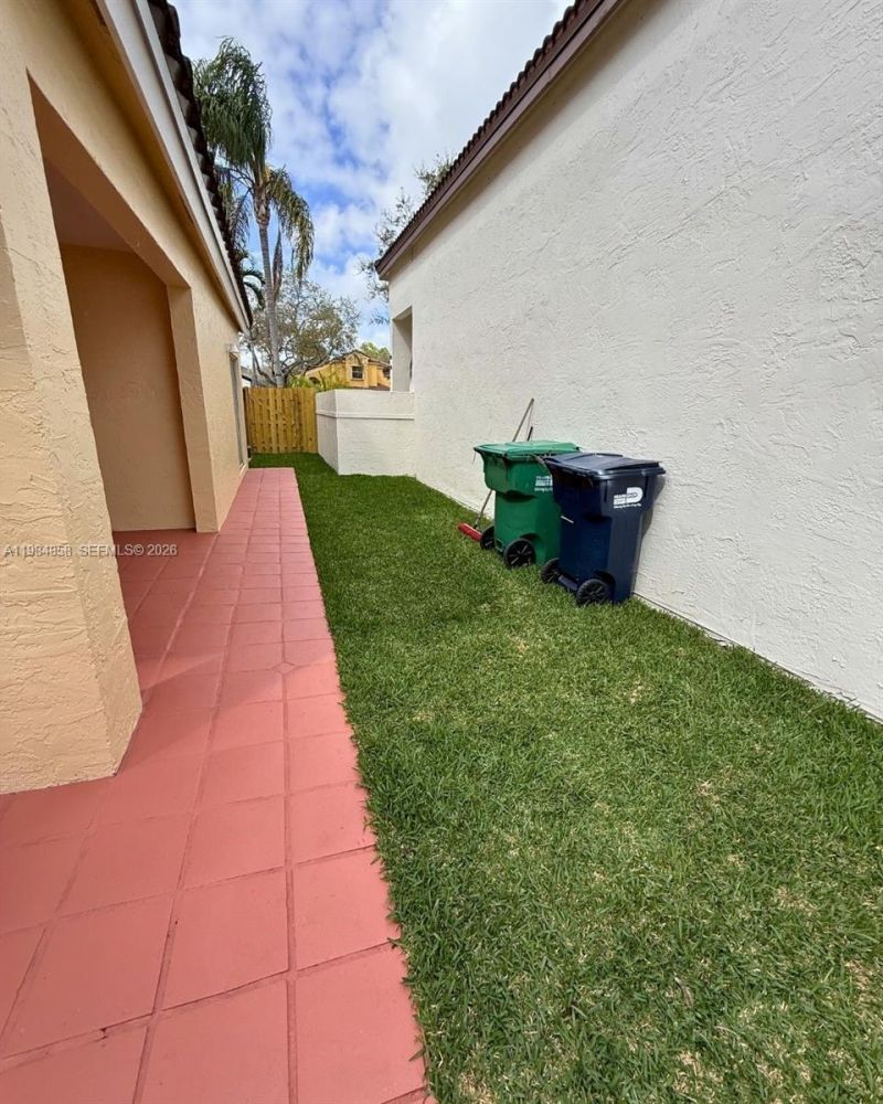 11776 SW 90th Ter , Miami, FL 33186 Photo