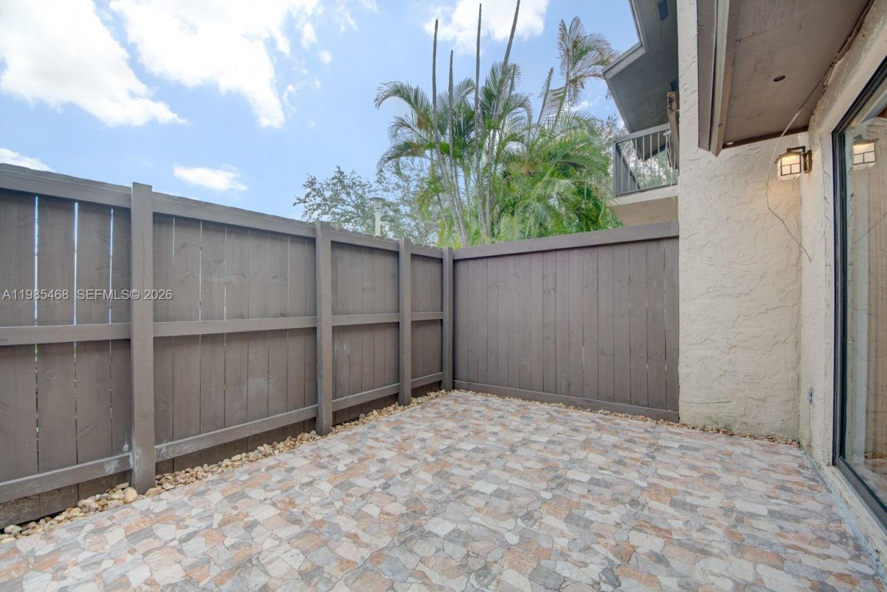 1960 Bayberry Dr, Unit 1960, Pembroke Pines, FL 33024 Photo