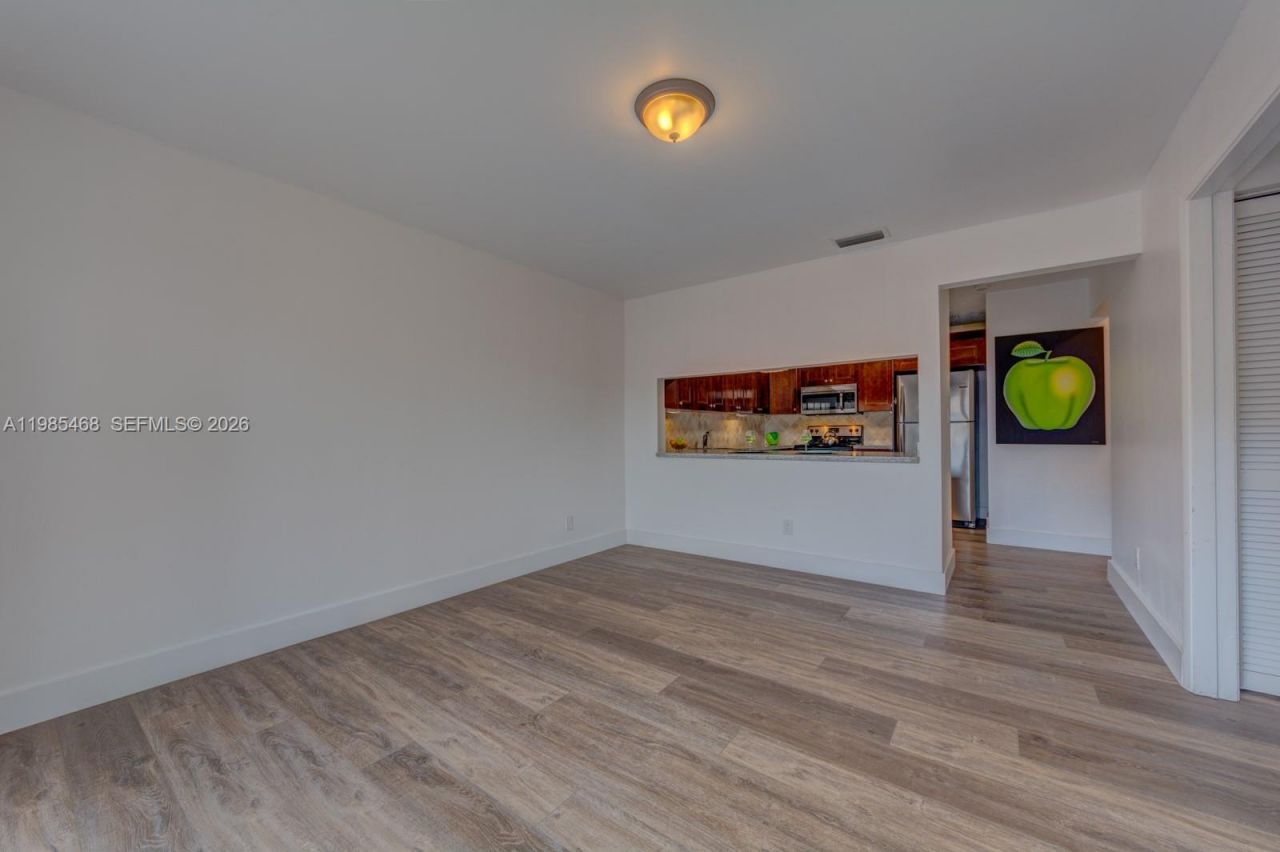 1960 Bayberry Dr, Unit 1960, Pembroke Pines, FL 33024 Photo