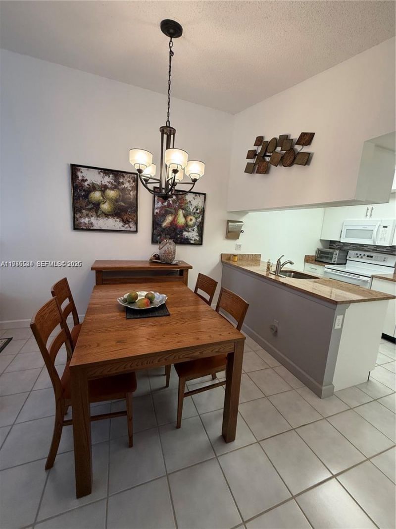 609 Waterside Dr , Unit 609, Hypoluxo, FL 33462 Photo