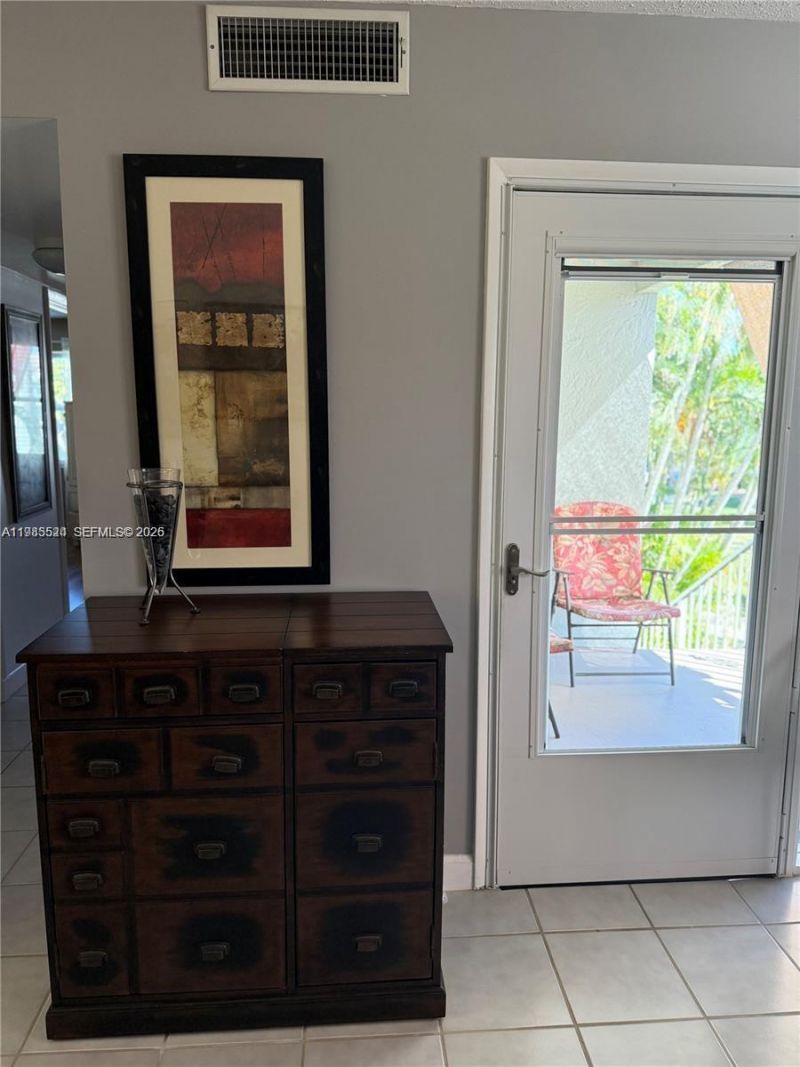 609 Waterside Dr , Unit 609, Hypoluxo, FL 33462 Photo