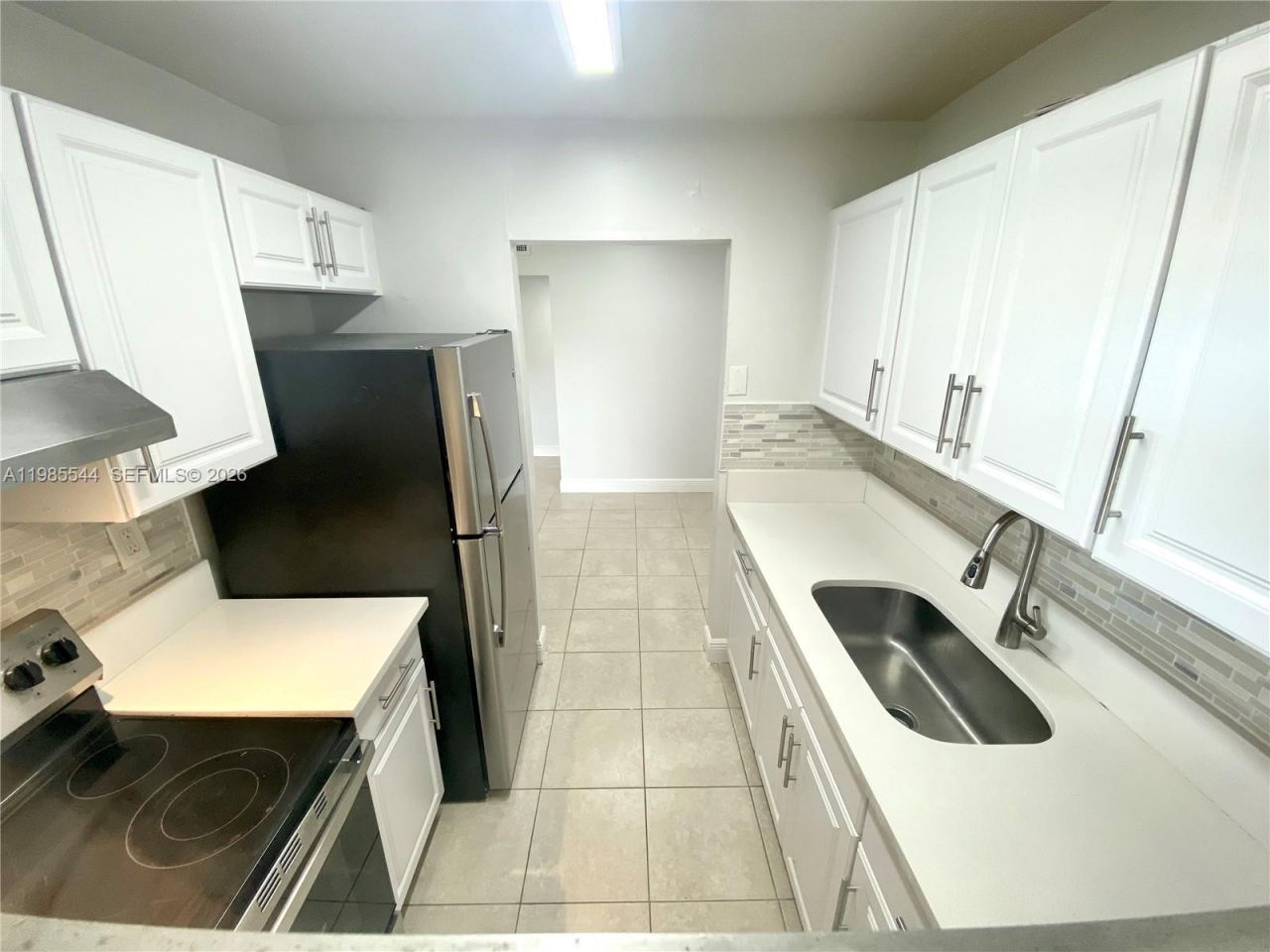 400 NE 1st St , Unit 105, Hallandale Beach, FL 33009 Photo