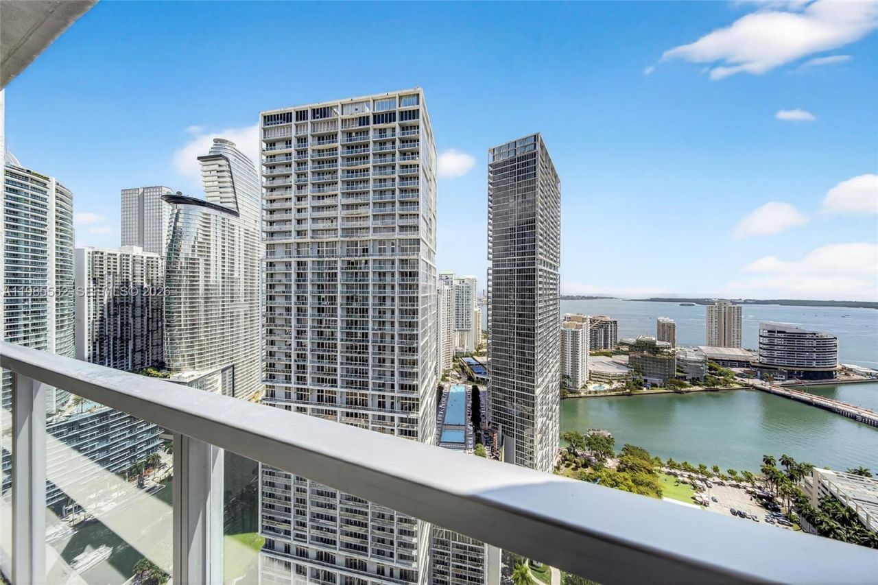 500 Brickell Ave , Unit 3901, Miami, FL 33131 Photo