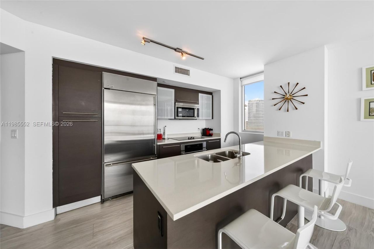 500 Brickell Ave , Unit 3901, Miami, FL 33131 Photo