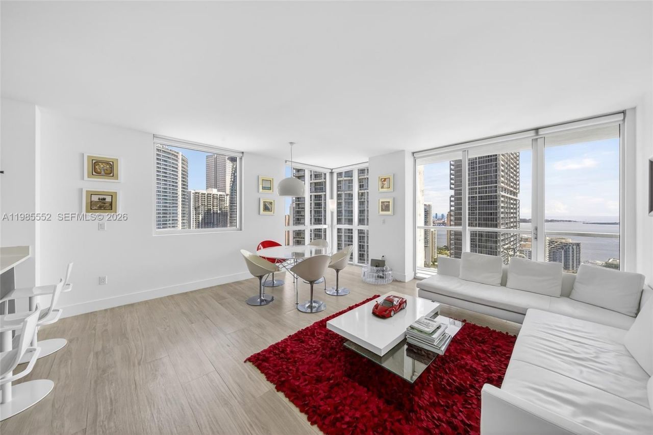 500 Brickell Ave , Unit 3901, Miami, FL 33131 Photo