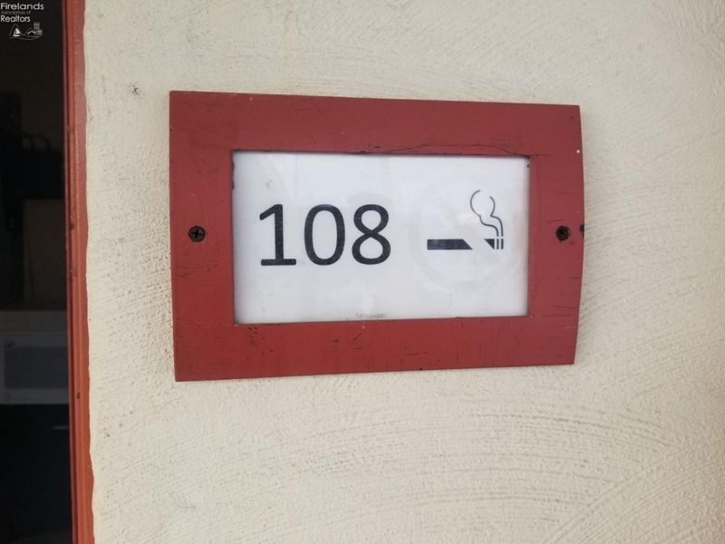 888 Lorain Boulevard, Elyria, OH 44035 Photo 18