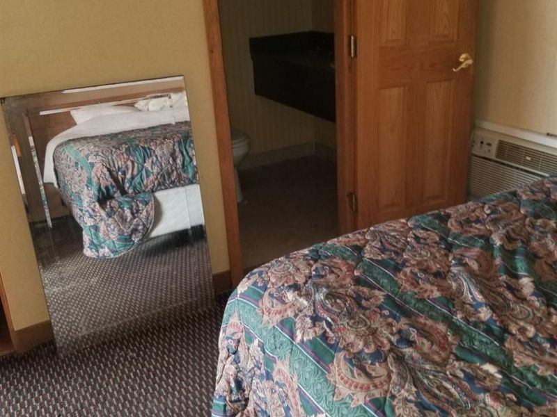 888 Lorain Boulevard, Elyria, OH 44035 Photo 32