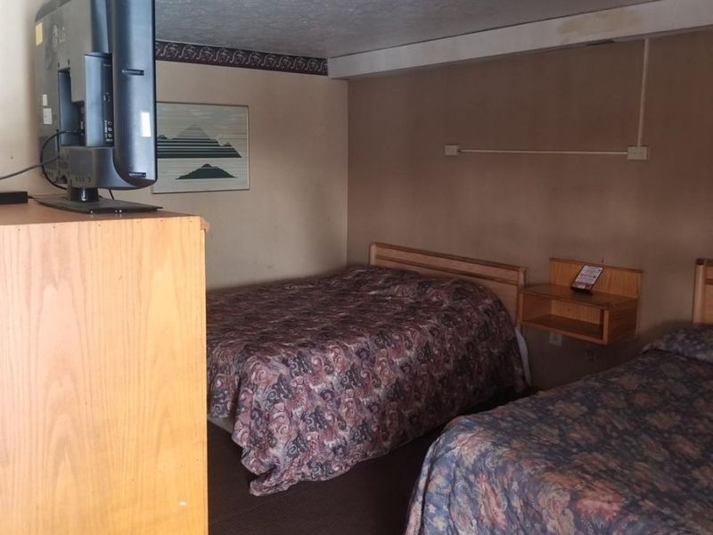 888 Lorain Boulevard, Elyria, OH 44035 Photo 38