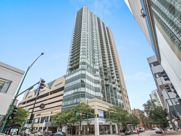 111 W MAPLE Street , Unit 2210, Chicago, IL 60610