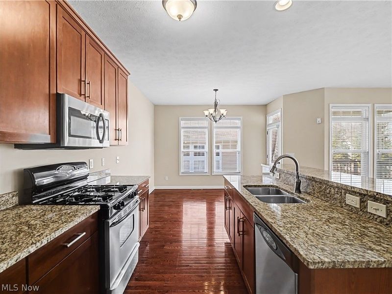 5820 Red Rock Court, Seven Hills, OH 44131 Photo 6