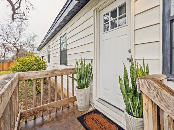 2105 E 17th ST, Austin, TX 78702
