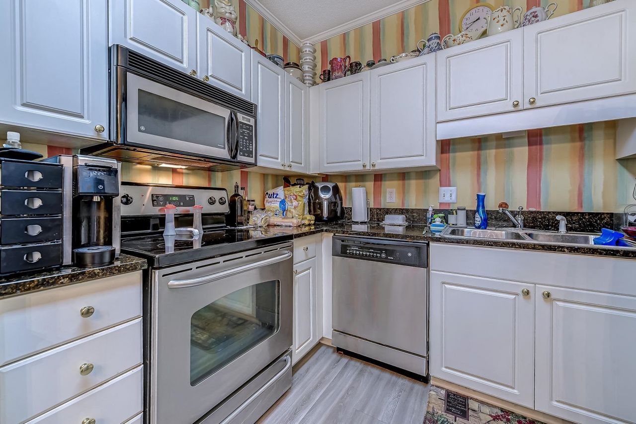 9760 Leyland Dr.  Photo 10