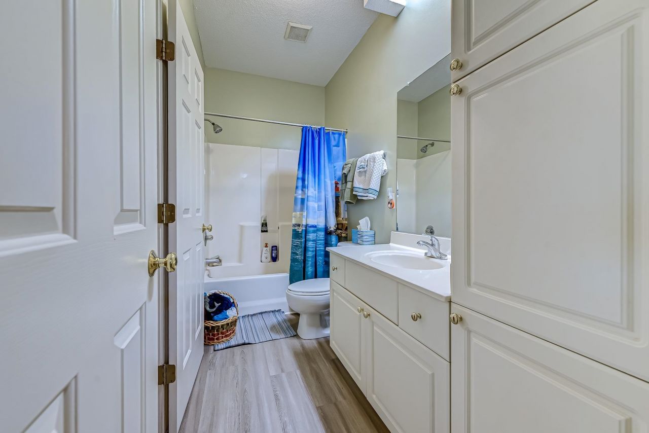 9760 Leyland Dr.  Photo 8