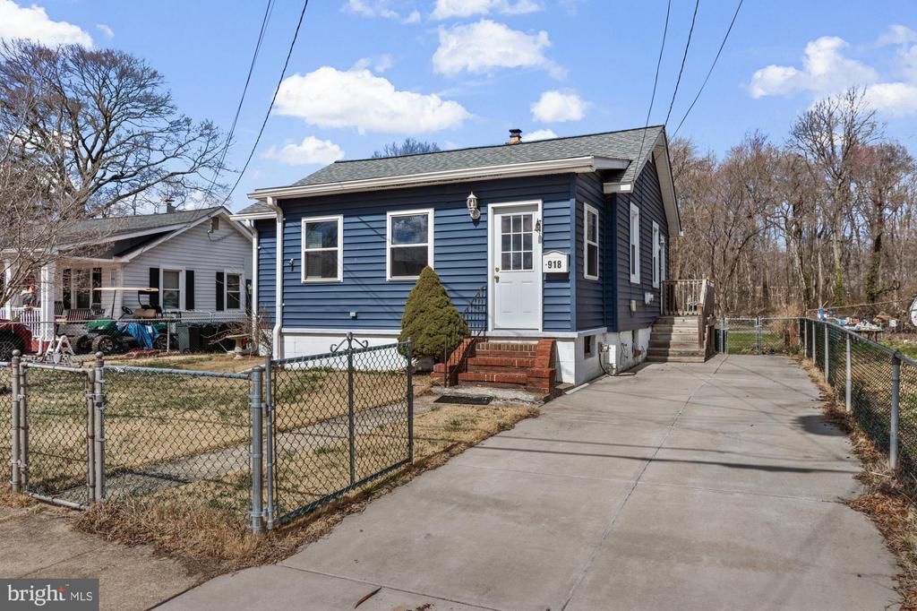 918 Renfrew Street, Baltimore, MD 21221 Main Photo