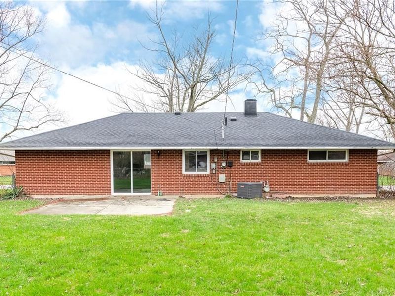 6402 Chippingdon Drive, Huber Heights, OH 45424 Photo 32