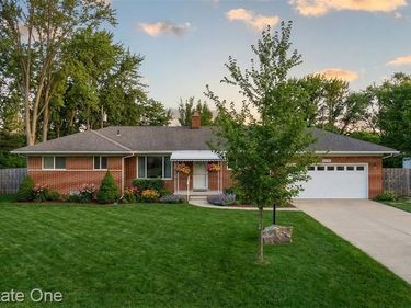 22761 STAIR Drive, Clinton Twp, MI 48036