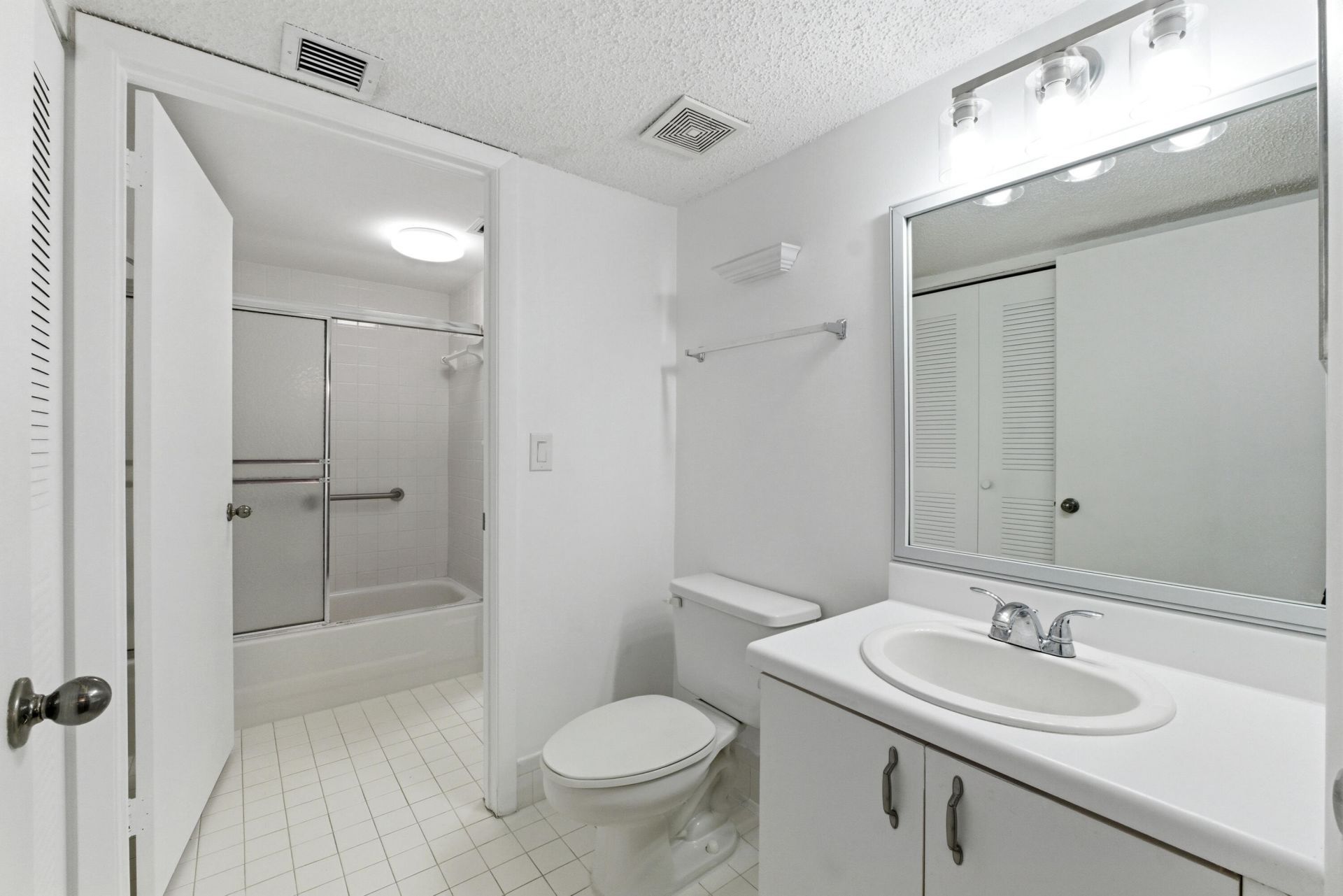 9511 Weldon Circle, Unit G207, Tamarac, FL 33321 Photo