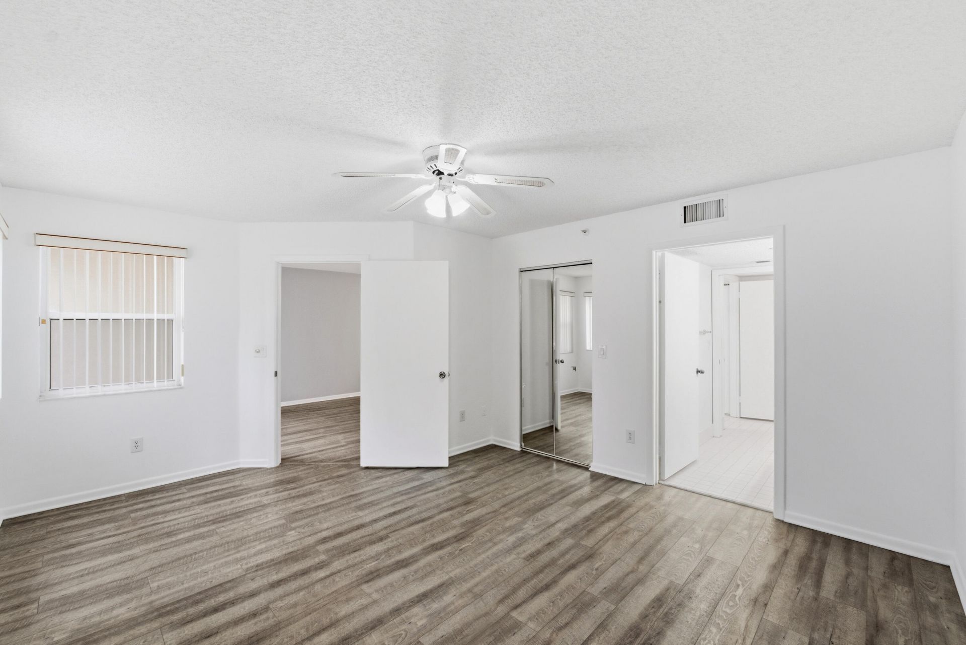 9511 Weldon Circle, Unit G207, Tamarac, FL 33321 Photo