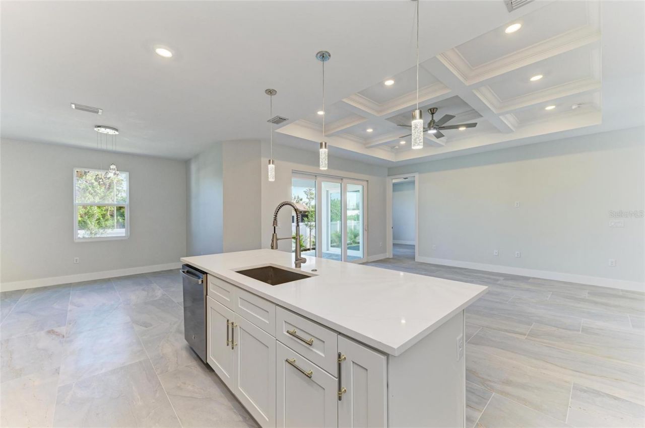 380 Holly Road , Venice, FL 34293 Photo