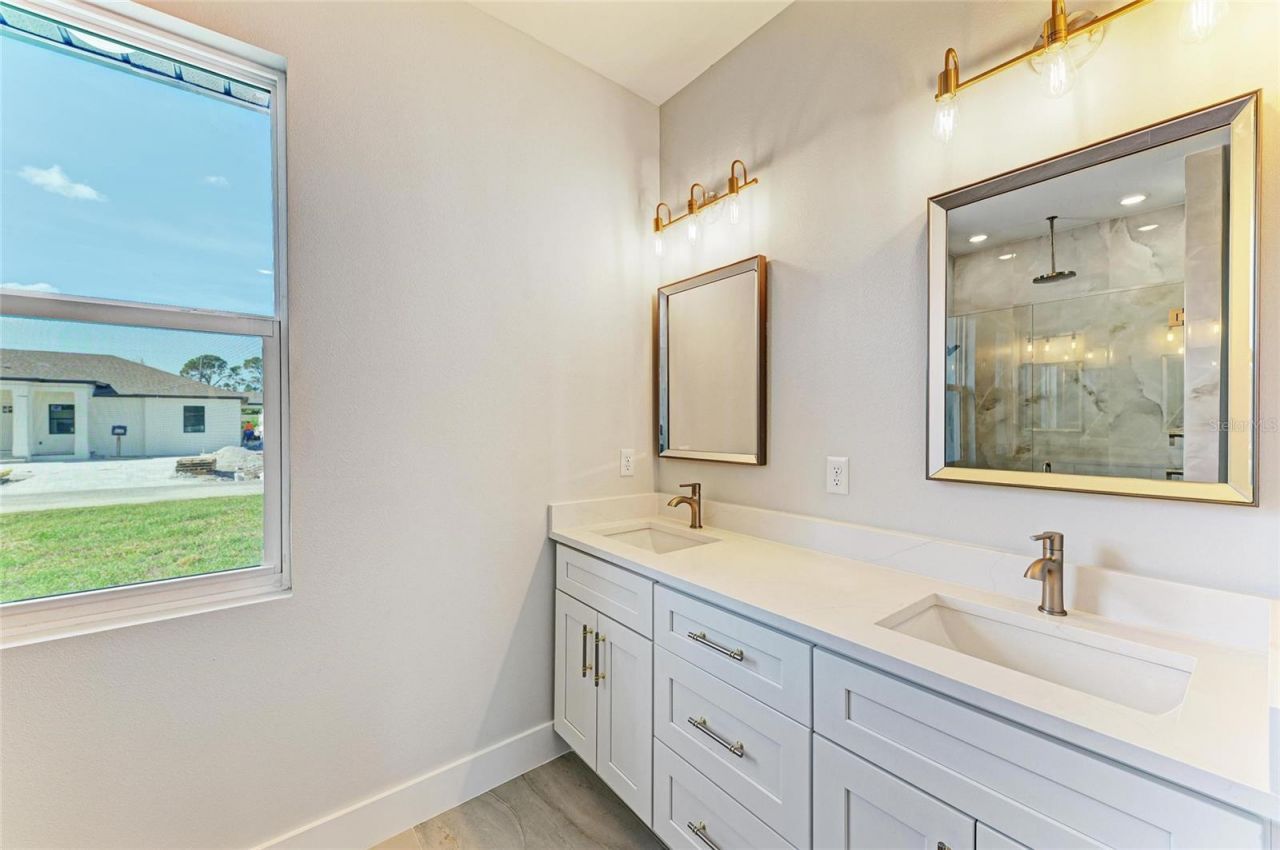 380 Holly Road , Venice, FL 34293 Photo