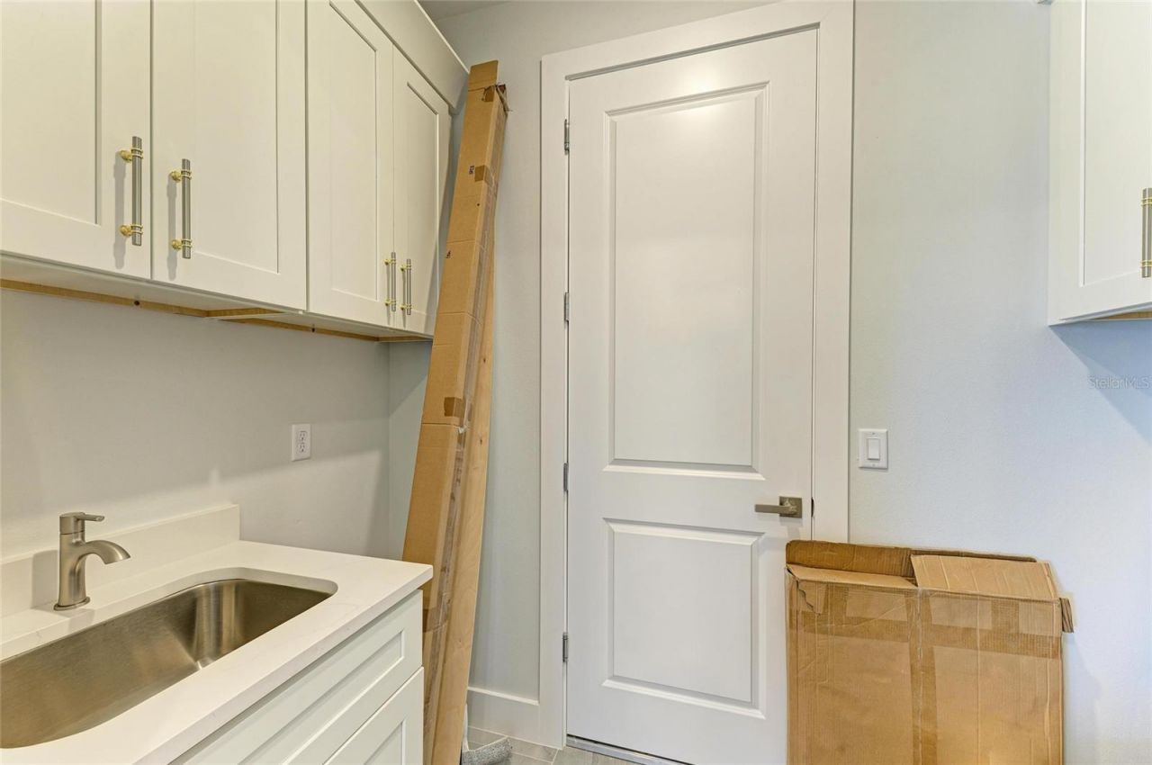 380 Holly Road , Venice, FL 34293 Photo