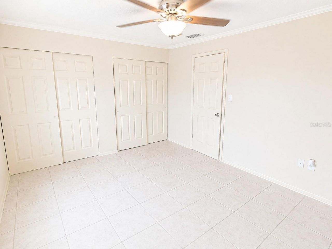 1044 82nd Terrace N, Unit 1044D, Saint Petersburg, FL 33702 Photo