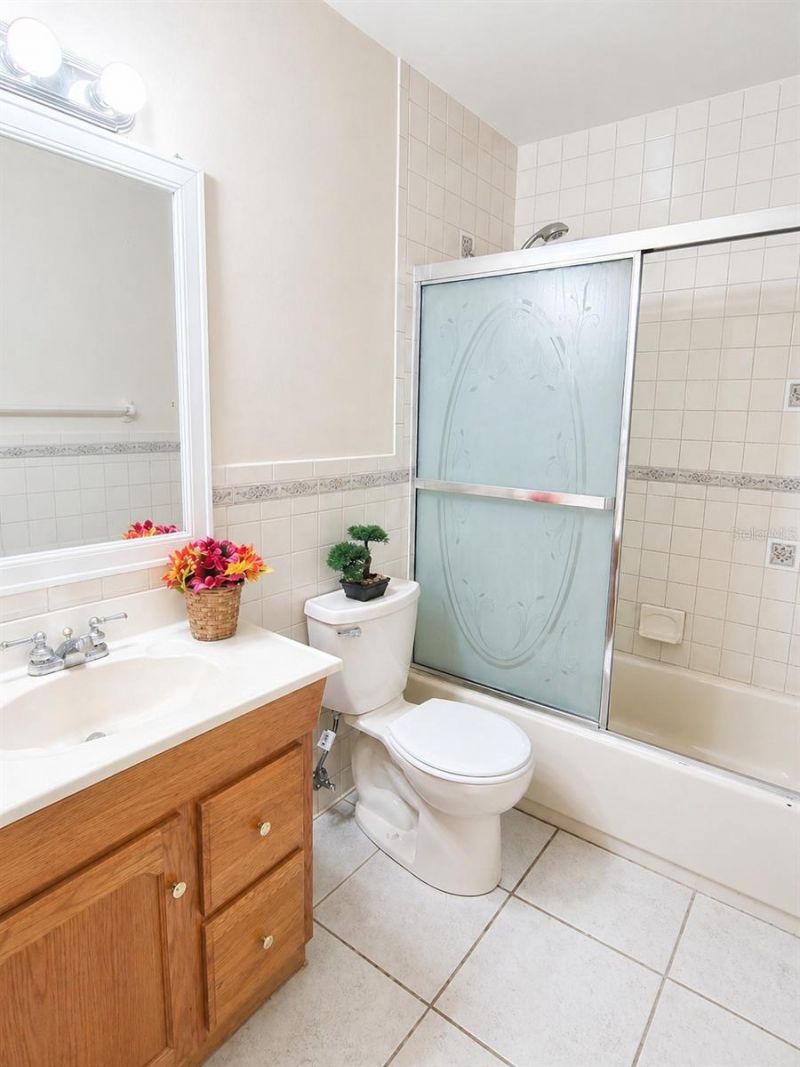 1044 82nd Terrace N, Unit 1044D, Saint Petersburg, FL 33702 Photo