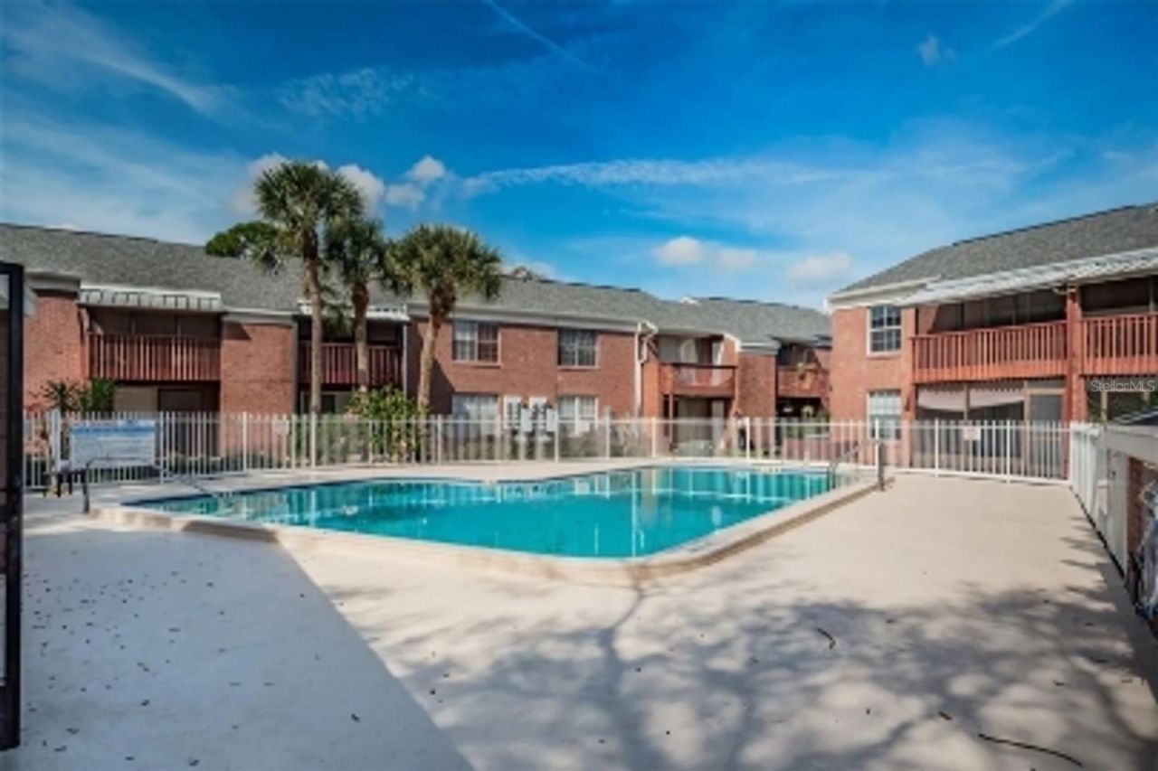1044 82nd Terrace N, Unit 1044D, Saint Petersburg, FL 33702 Photo