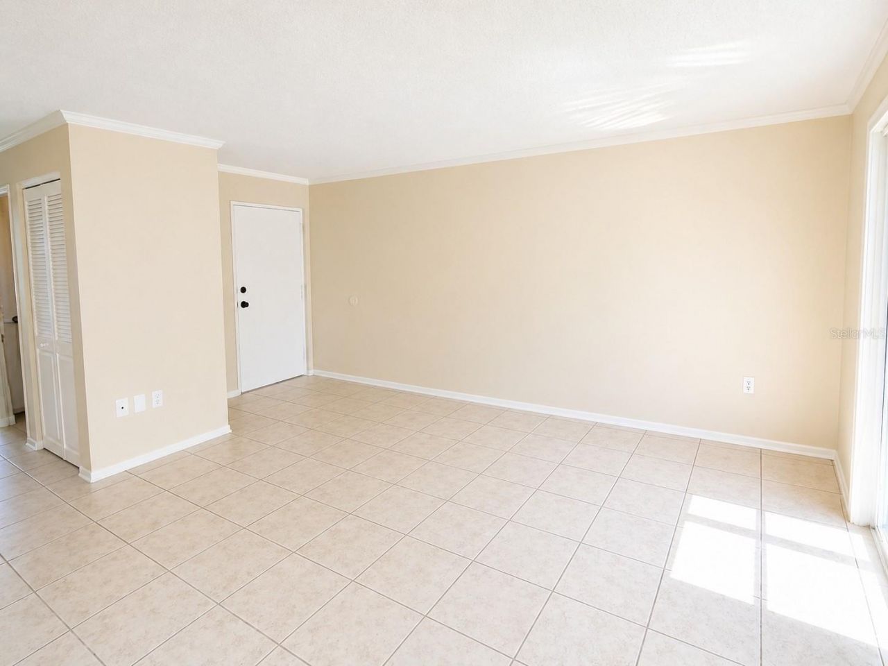 1044 82nd Terrace N, Unit 1044D, Saint Petersburg, FL 33702 Photo
