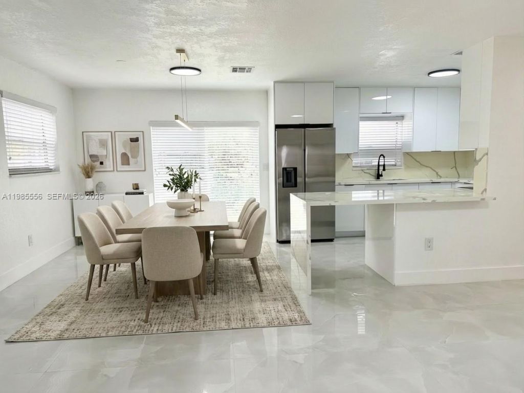 2251 NW 180th Ter , Miami Gardens, FL 33056 Photo