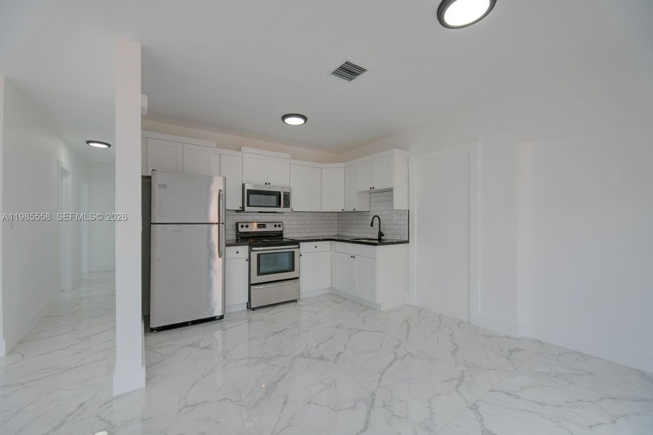 650 E 65th St , Unit 1, Hialeah, FL 33013 Photo