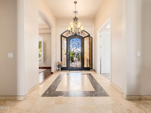 8010 W BELMONT Avenue, Glendale, AZ 85303