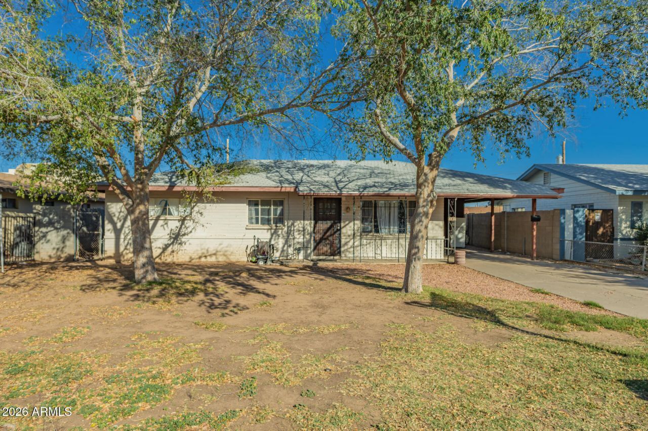 2231 N 28th Street, Phoenix, AZ 85008 Main Photo