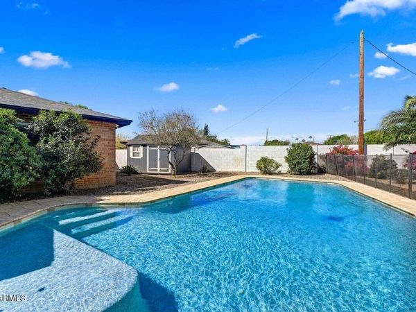 5641 N 8TH Drive, Phoenix, AZ 85013