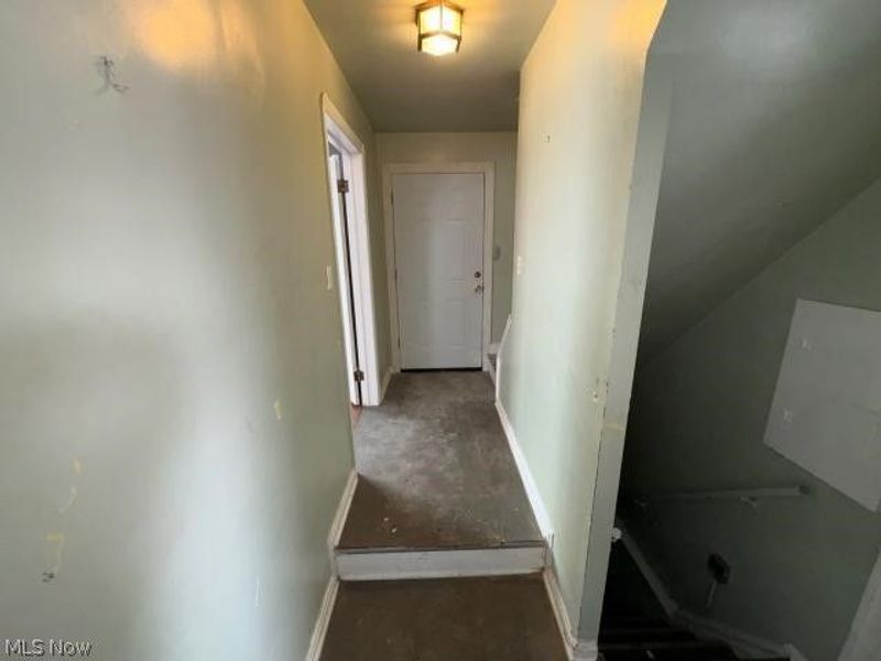 12008 Buckingham Avenue, Cleveland, OH 44120 Photo 15