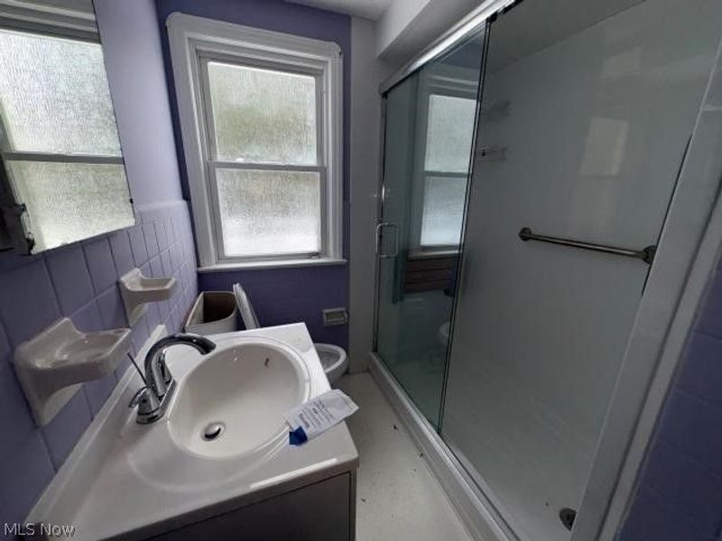 12008 Buckingham Avenue, Cleveland, OH 44120 Photo 24